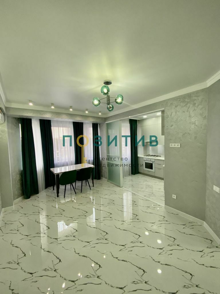 Продажа 2-комнатной квартиры, Пятигорск, Адмиральского ул,  1А