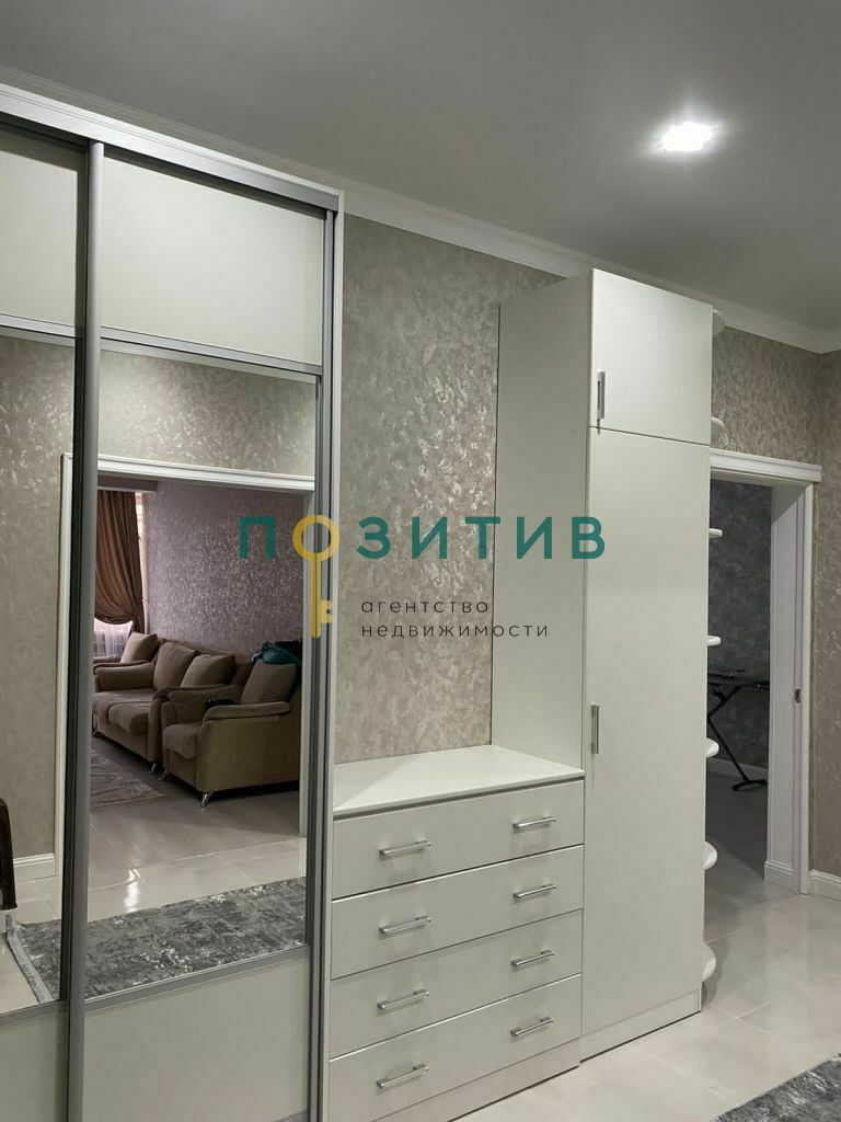 Продажа 2-комнатной квартиры, Пятигорск, Адмиральского ул,  1А