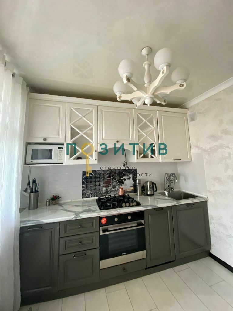 Продажа 3-комнатной квартиры, Пятигорск, Адмиральского ул,  2к4