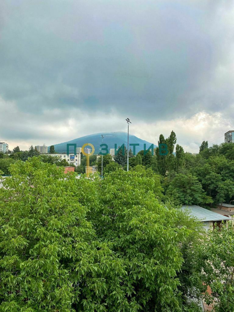 Продажа 4-комнатной квартиры, Пятигорск, Московская ул,  76к1