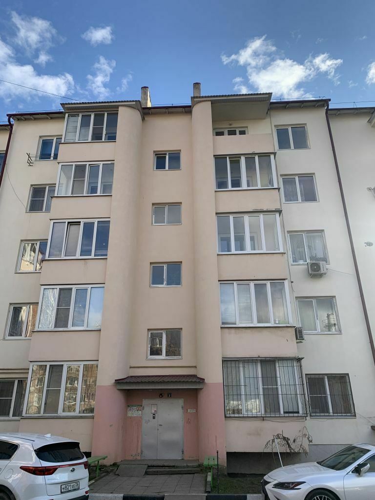 Продажа 3-комнатной квартиры, Пятигорск, Оранжерейный проезд,  7