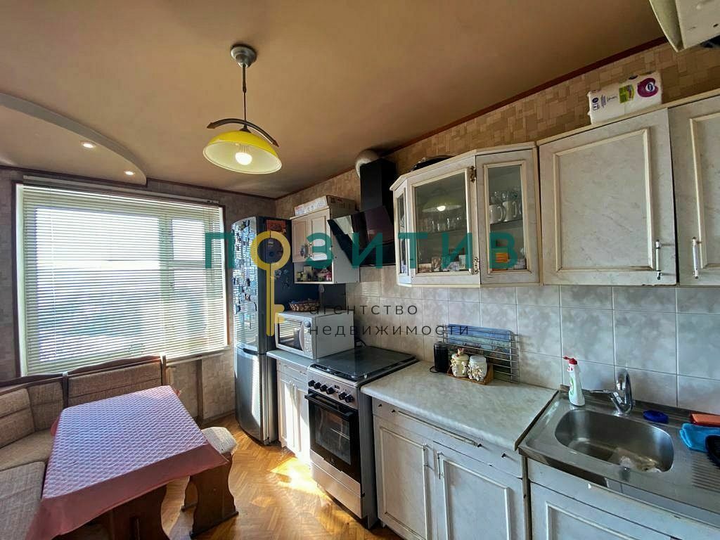 Продажа 3-комнатной квартиры, Пятигорск, Пальмиро Тольятти ул,  180