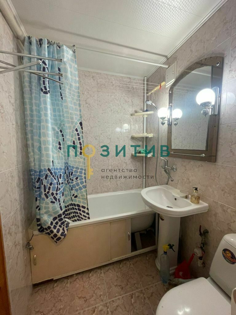 Продажа 2-комнатной квартиры, Минеральные Воды, Железноводская ул,  12