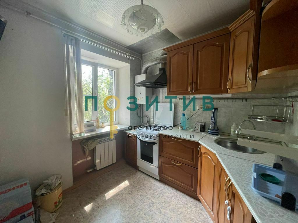 Продажа 2-комнатной квартиры, Минеральные Воды, Железноводская ул,  12