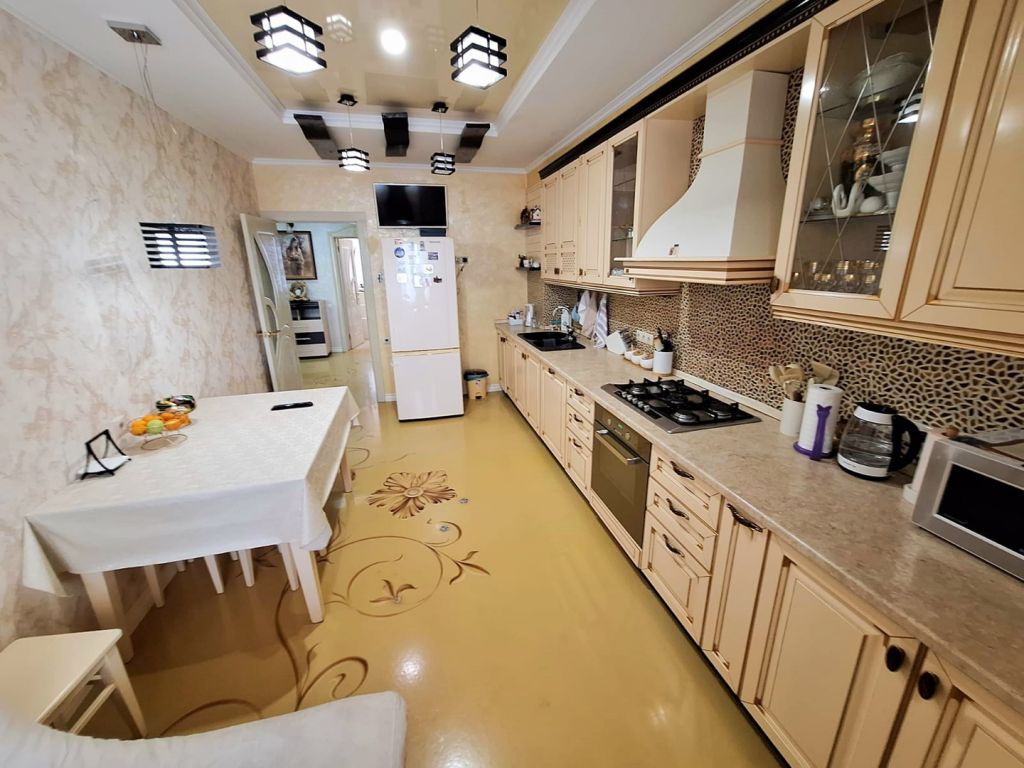 Продажа 2-комнатной квартиры, Пятигорск, Нежнова ул,  21к2