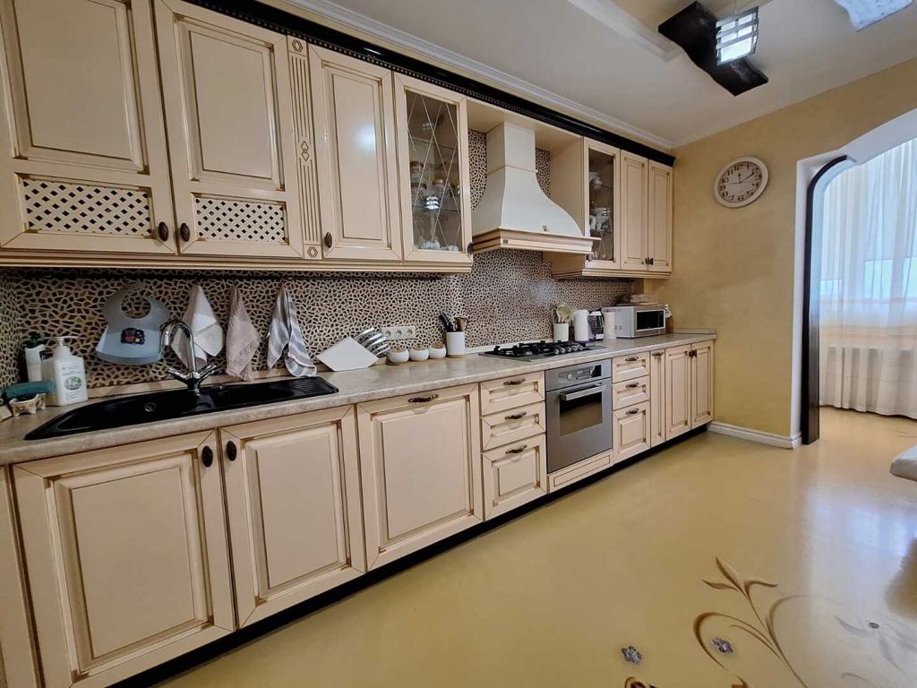 Продажа 2-комнатной квартиры, Пятигорск, Нежнова ул,  21к2