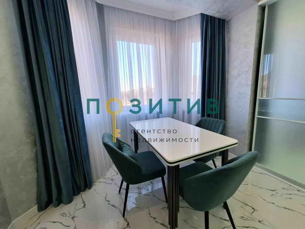 Продажа 2-комнатной квартиры, Пятигорск, Адмиральского ул,  1А