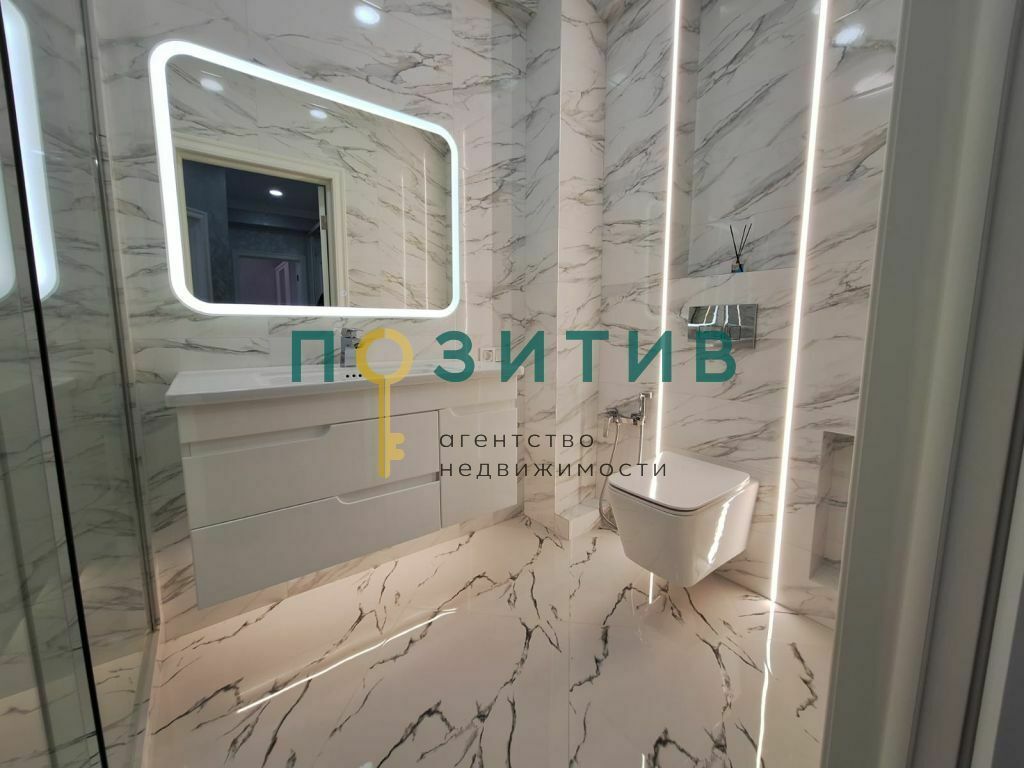 Продажа 2-комнатной квартиры, Пятигорск, Адмиральского ул,  1А