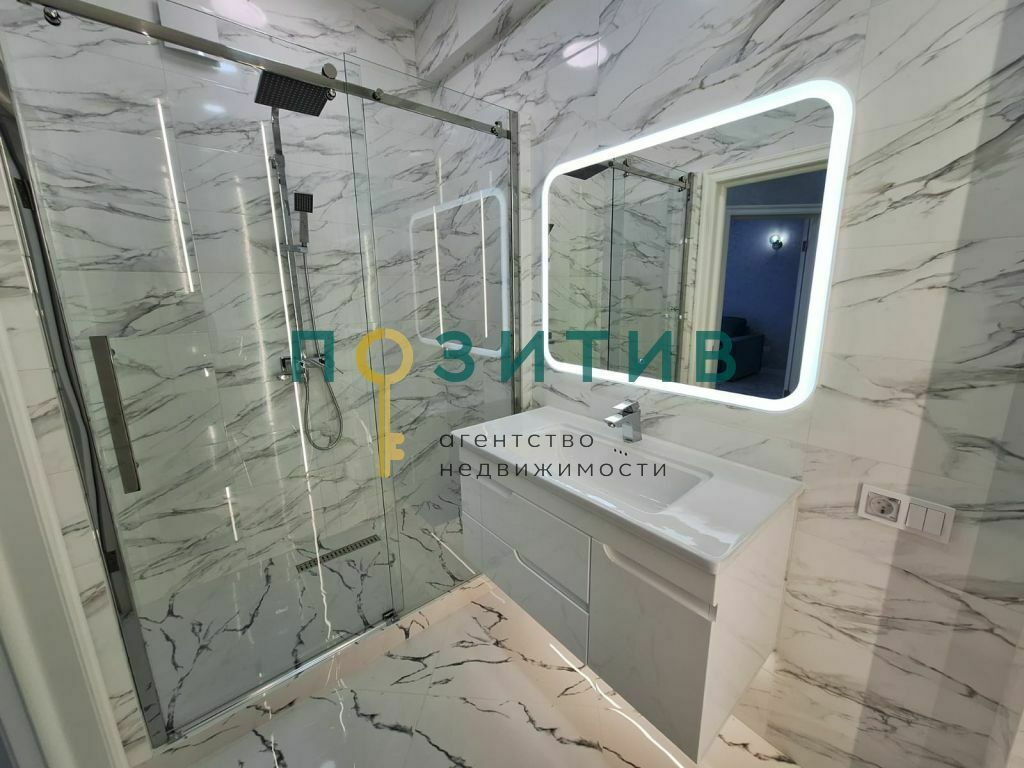 Продажа 2-комнатной квартиры, Пятигорск, Адмиральского ул,  1А