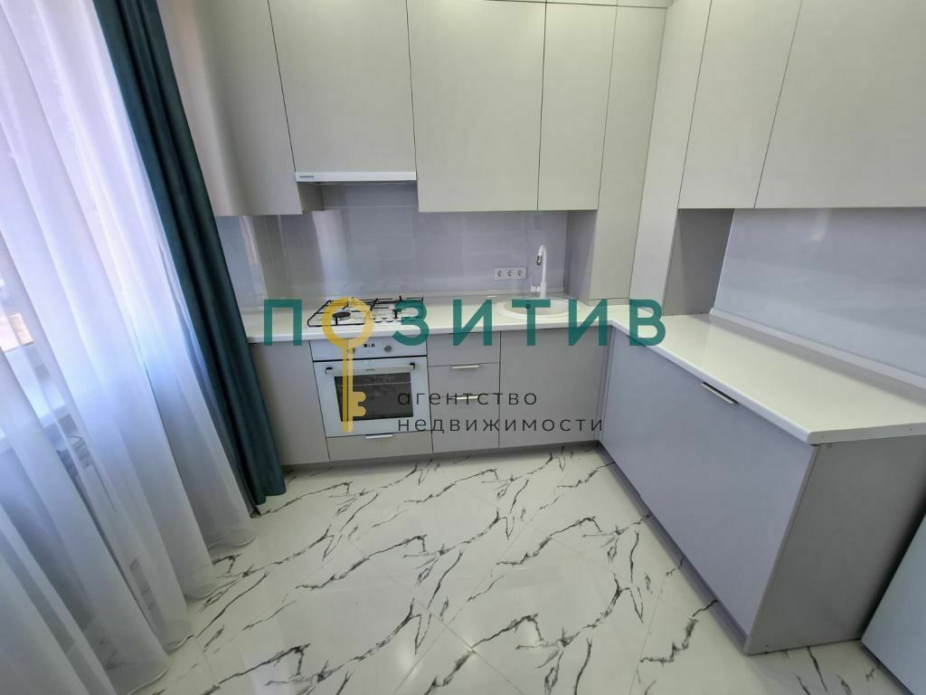 Продажа 2-комнатной квартиры, Пятигорск, Адмиральского ул,  1А