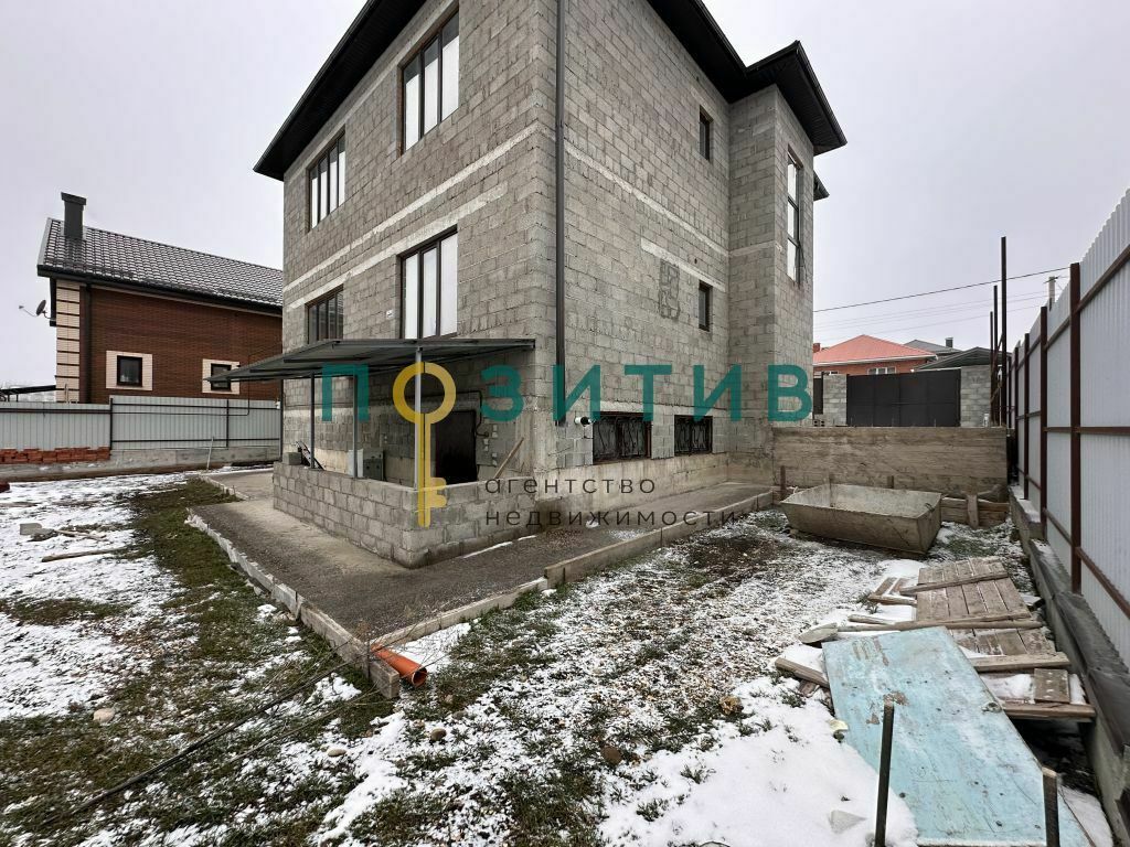 Продажа дома, 200м <sup>2</sup>, 6 сот., Ессентуки, Академическая ул,  27