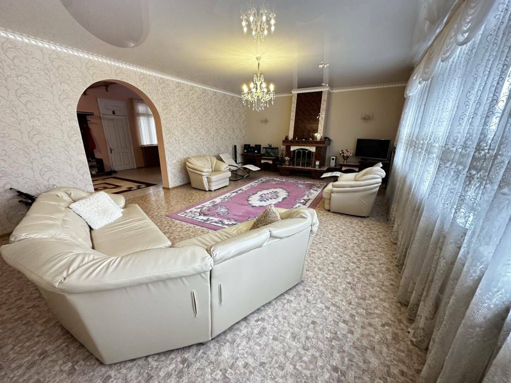 Продажа дома, 360м <sup>2</sup>, 10 сот., Ессентуки, Октябрьская ул