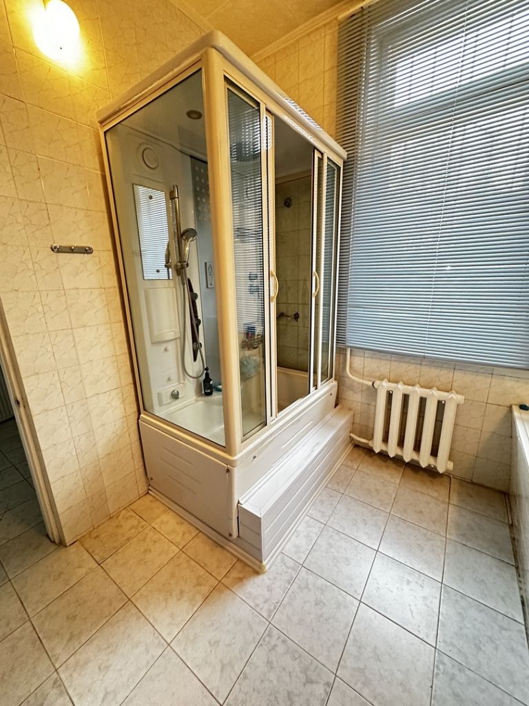 Продажа дома, 360м <sup>2</sup>, 10 сот., Ессентуки, Октябрьская ул