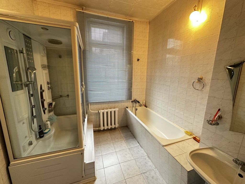 Продажа дома, 360м <sup>2</sup>, 10 сот., Ессентуки, Октябрьская ул