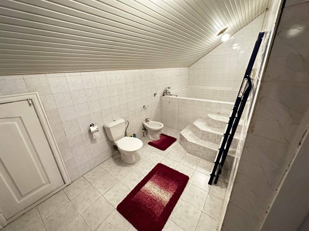 Продажа дома, 360м <sup>2</sup>, 10 сот., Ессентуки, Октябрьская ул