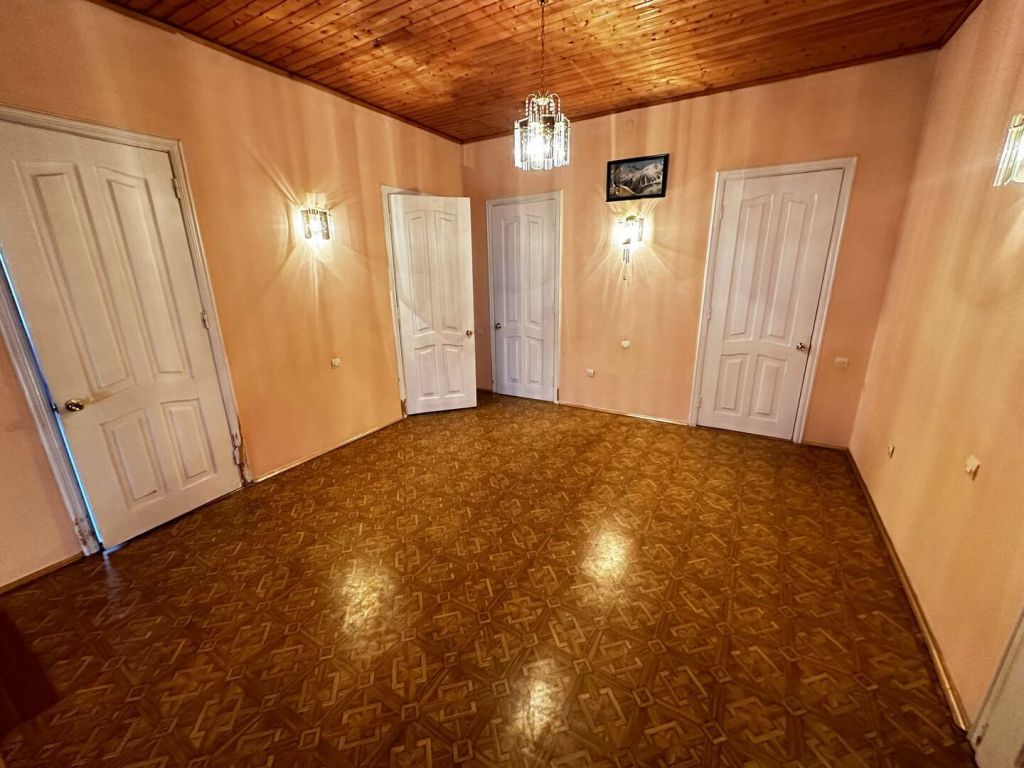 Продажа дома, 360м <sup>2</sup>, 10 сот., Ессентуки, Октябрьская ул