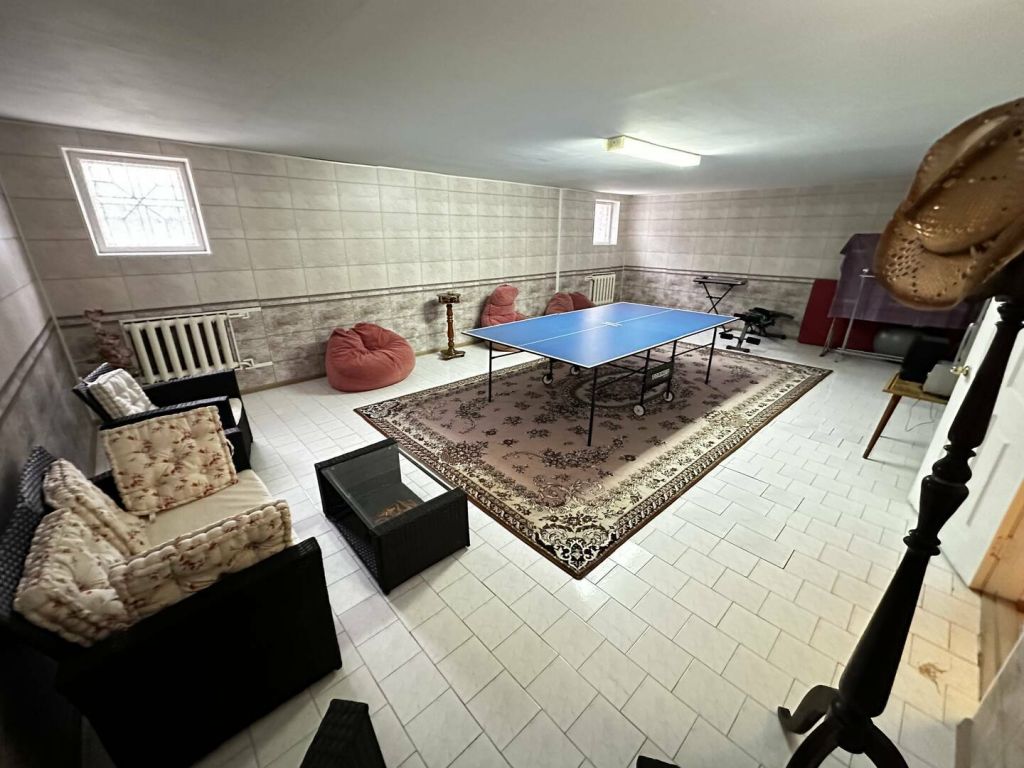 Продажа дома, 360м <sup>2</sup>, 10 сот., Ессентуки, Октябрьская ул