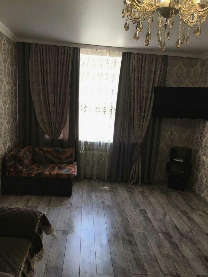 Продажа 2-комнатной квартиры, Ессентуки, Средняя ул,  7