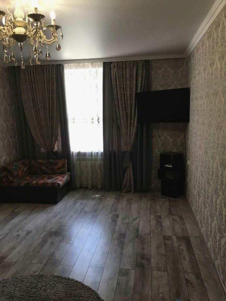 Продажа 2-комнатной квартиры, Ессентуки, Средняя ул,  7