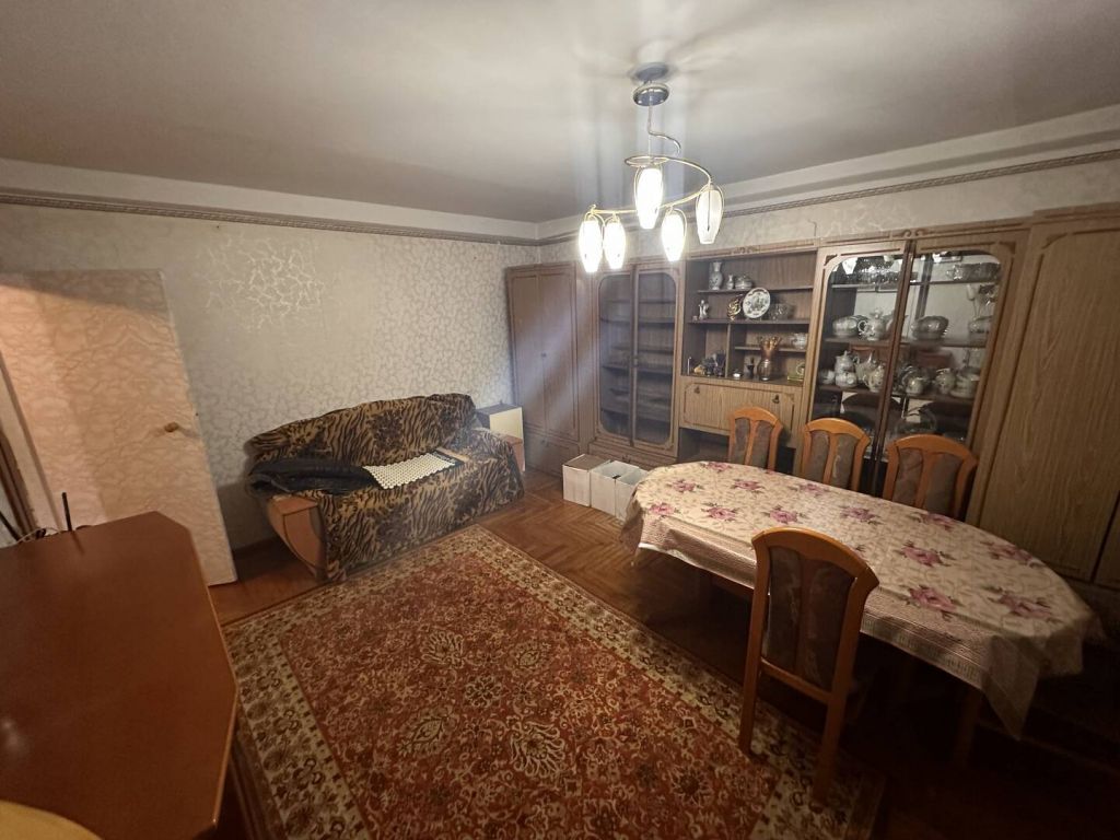 Продажа 2-комнатной квартиры, Ессентуки, 60 лет Октября ул,  4