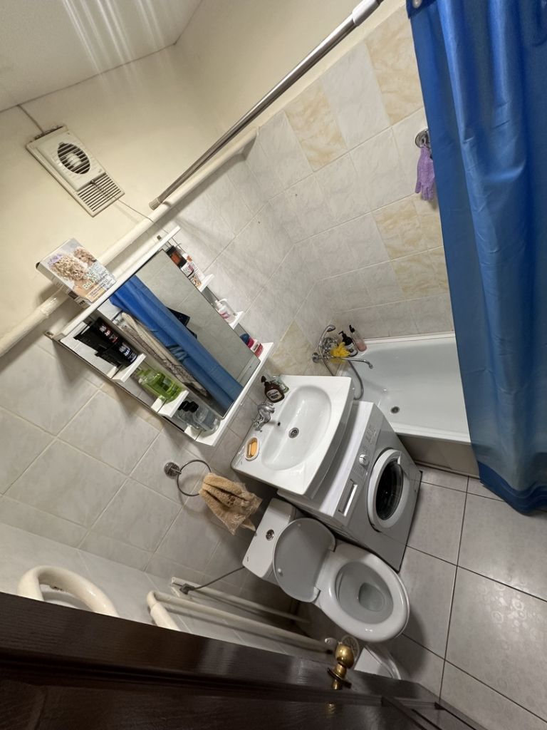 Продажа 2-комнатной квартиры, Ессентуки, Октябрьская ул,  445 ПОДЪЕЗД 2