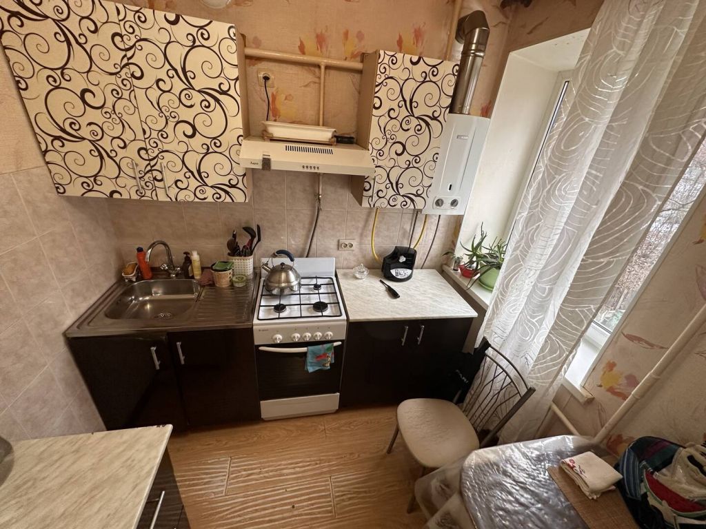 Продажа 2-комнатной квартиры, Ессентуки, Октябрьская ул,  445 ПОДЪЕЗД 2