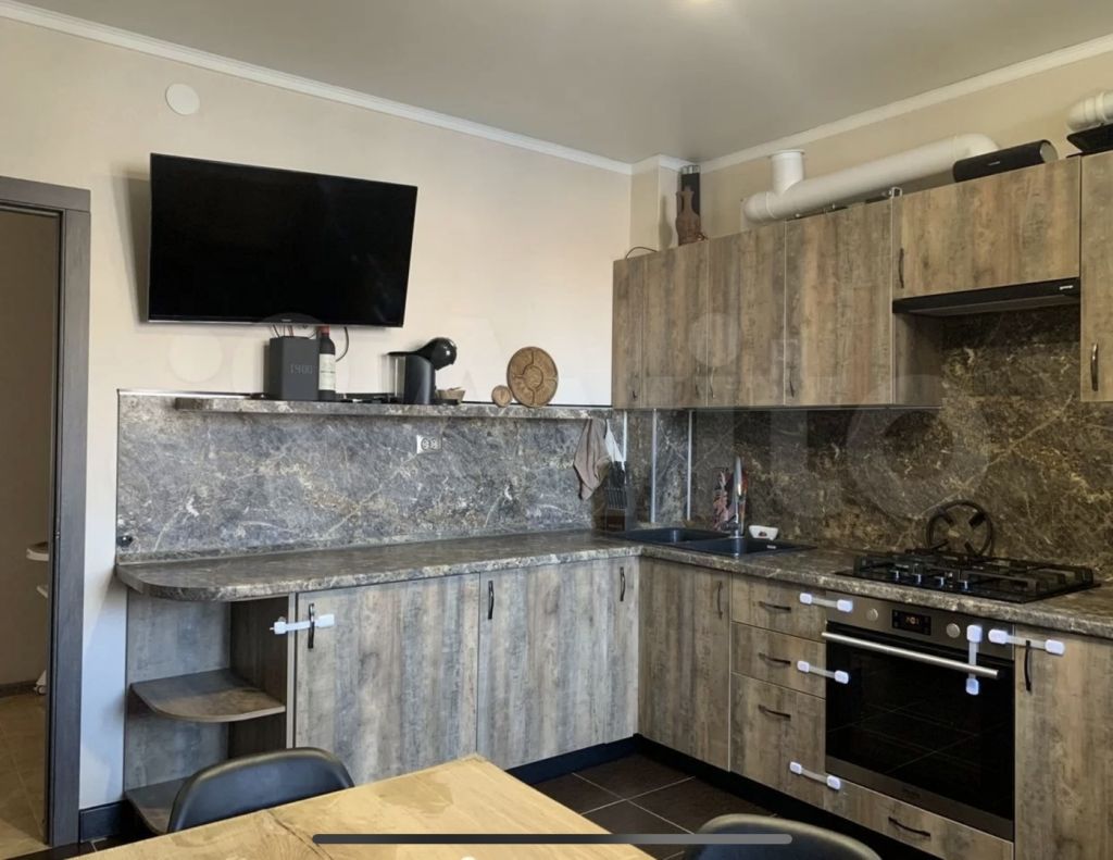 Продажа 2-комнатной квартиры, Ессентуки, Шмидта ул,  72/1