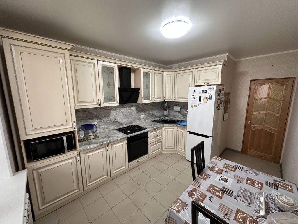 Продажа 3-комнатной квартиры, Ессентуки, Пятигорская ул,  121к1