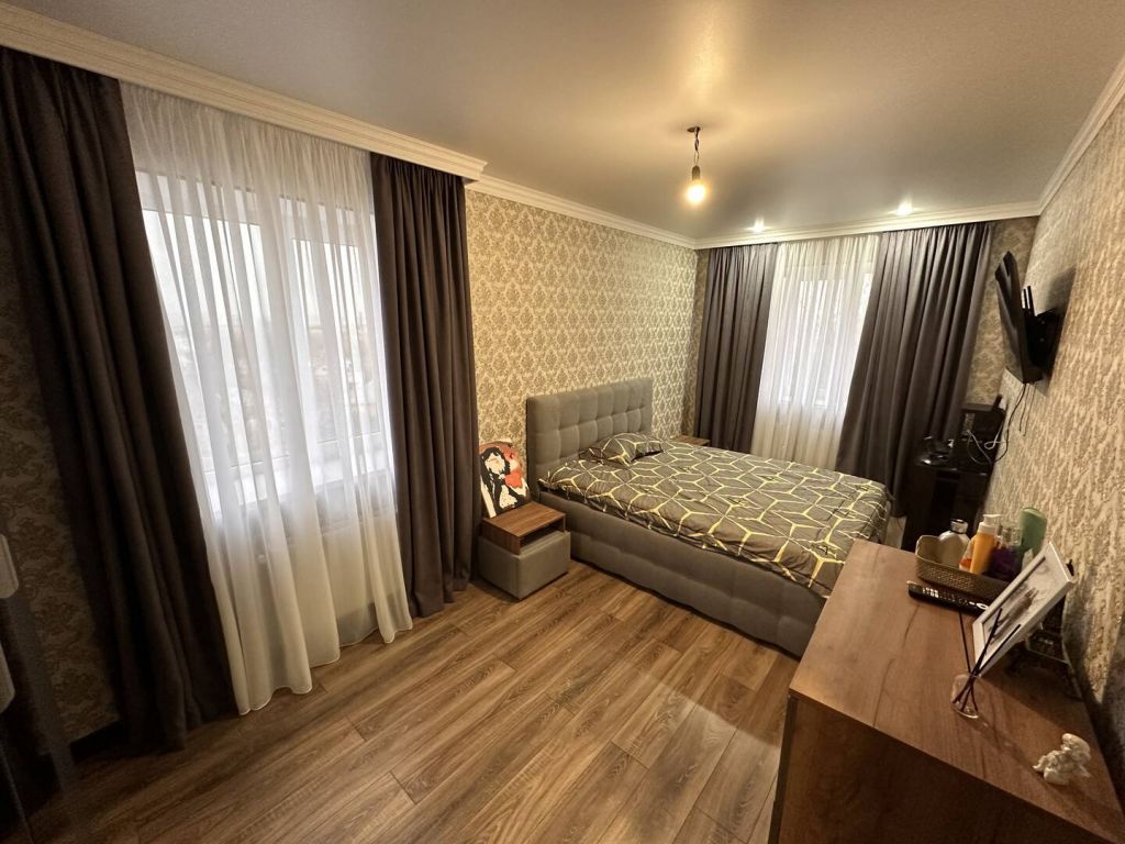 Продажа 1-комнатной квартиры, Ставропольский, Мира ул,  102Ак3