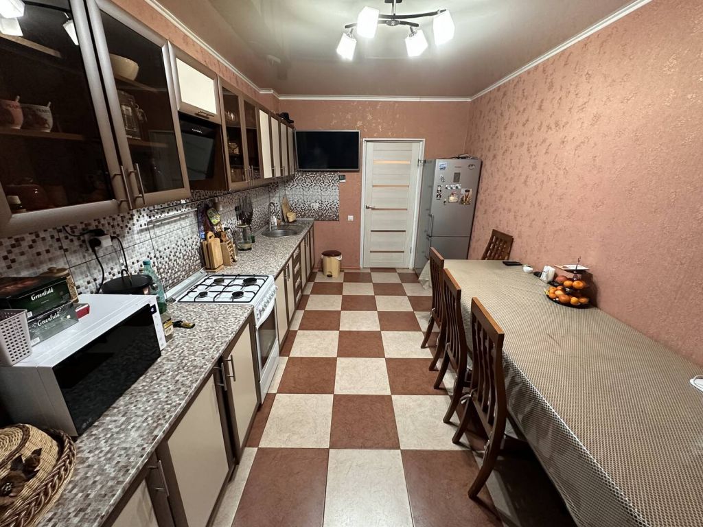 Продажа 2-комнатной квартиры, Ставропольский, Мира ул,  115