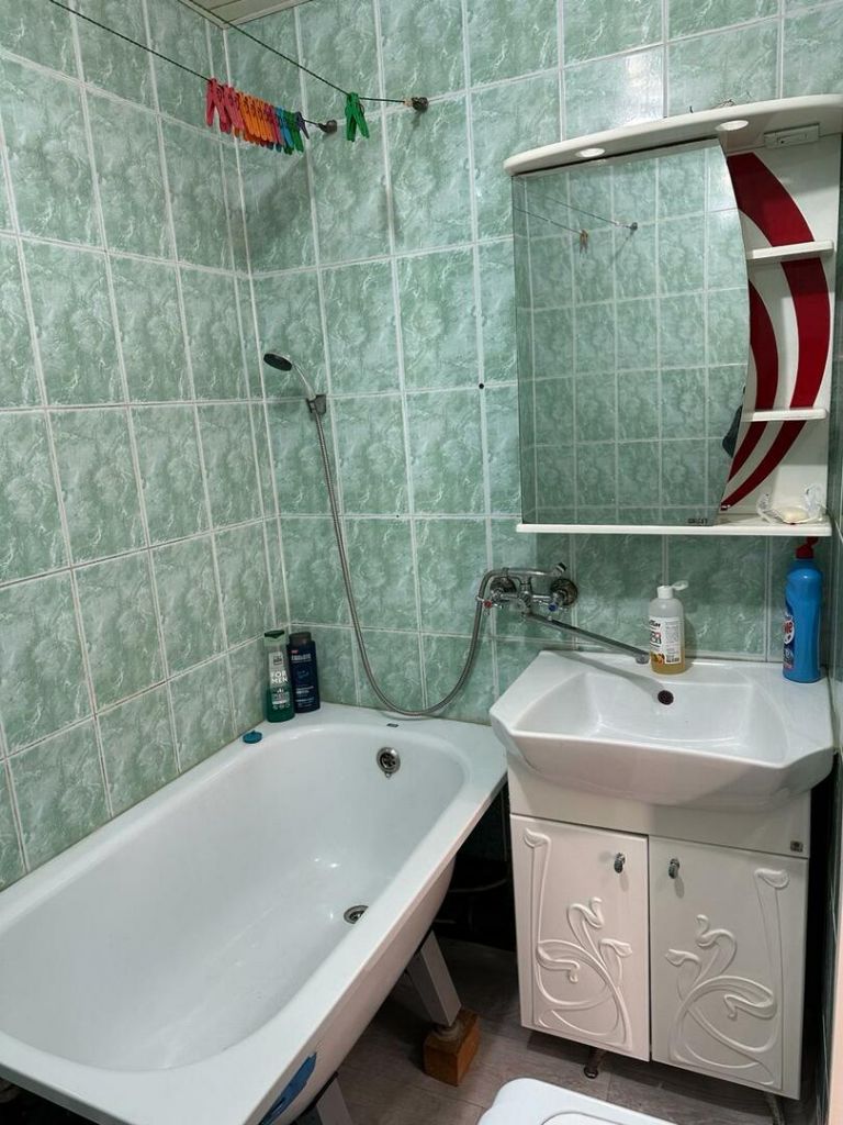 Продажа 1-комнатной квартиры, Минеральные Воды, Железноводская ул,  24к2