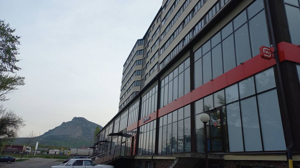 Продажа 2-комнатной квартиры, Минеральные Воды, Советская ул,  78