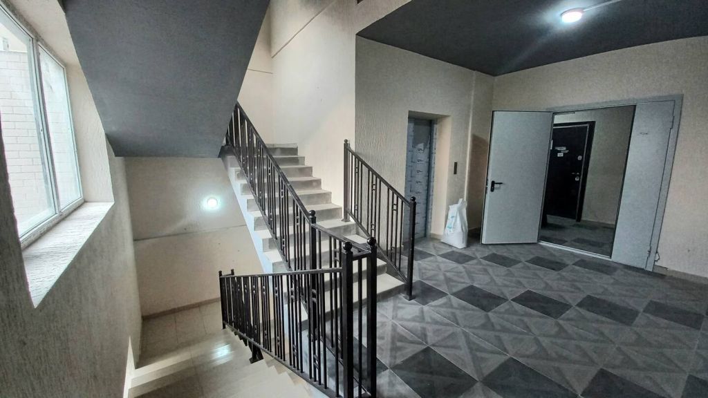 Продажа 2-комнатной квартиры, Минеральные Воды, Советская ул,  78