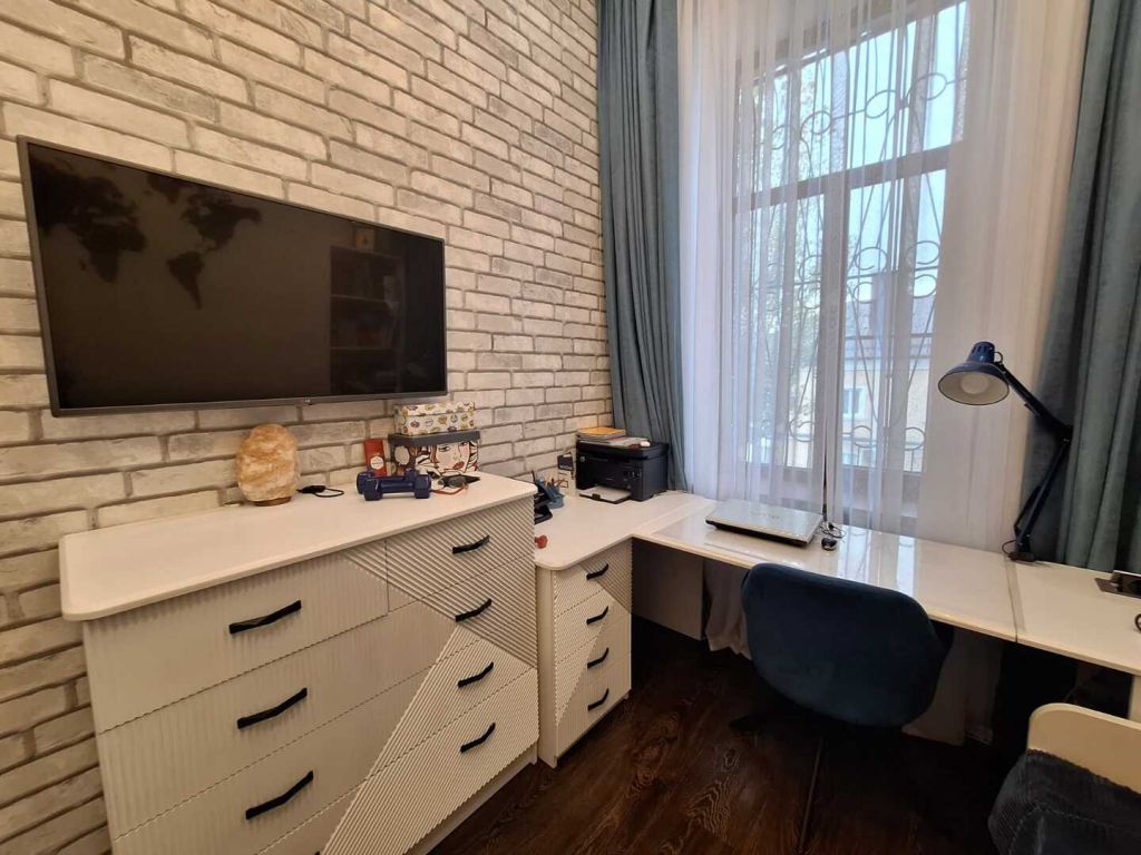 Продажа 3-комнатной квартиры, Пятигорск, Козлова ул,  22