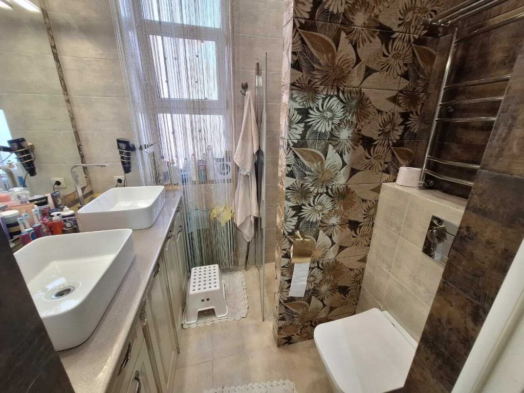 Продажа 3-комнатной квартиры, Пятигорск, Козлова ул,  22