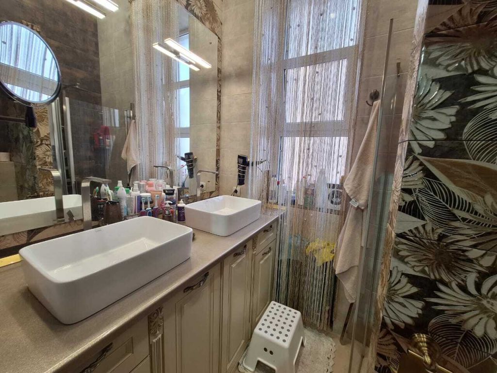 Продажа 3-комнатной квартиры, Пятигорск, Козлова ул,  22