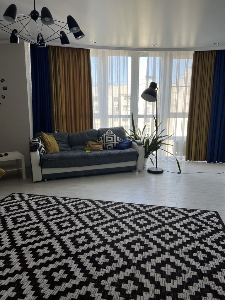 Продажа 3-комнатной квартиры, Пятигорск, Нежнова ул,  52