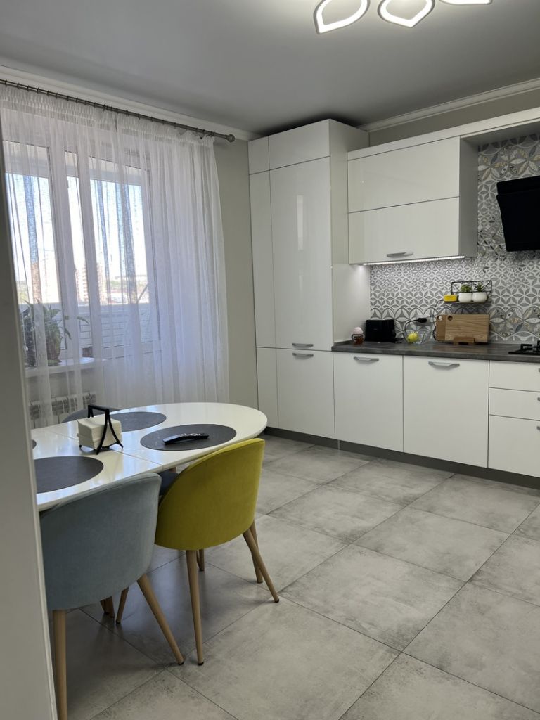 Продажа 3-комнатной квартиры, Пятигорск, Нежнова ул,  52