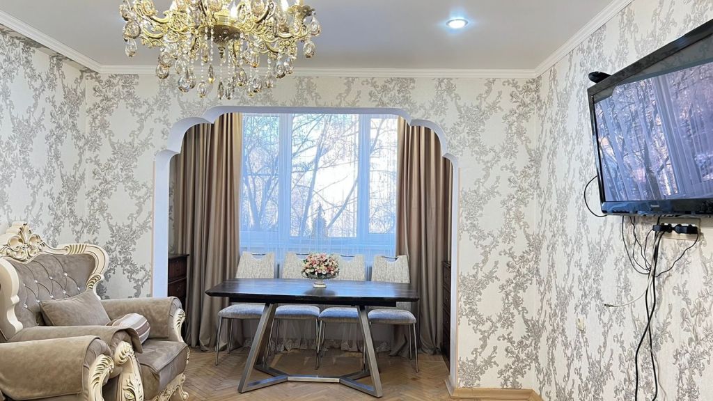 Продажа 4-комнатной квартиры, Пятигорск, Мира ул,  39