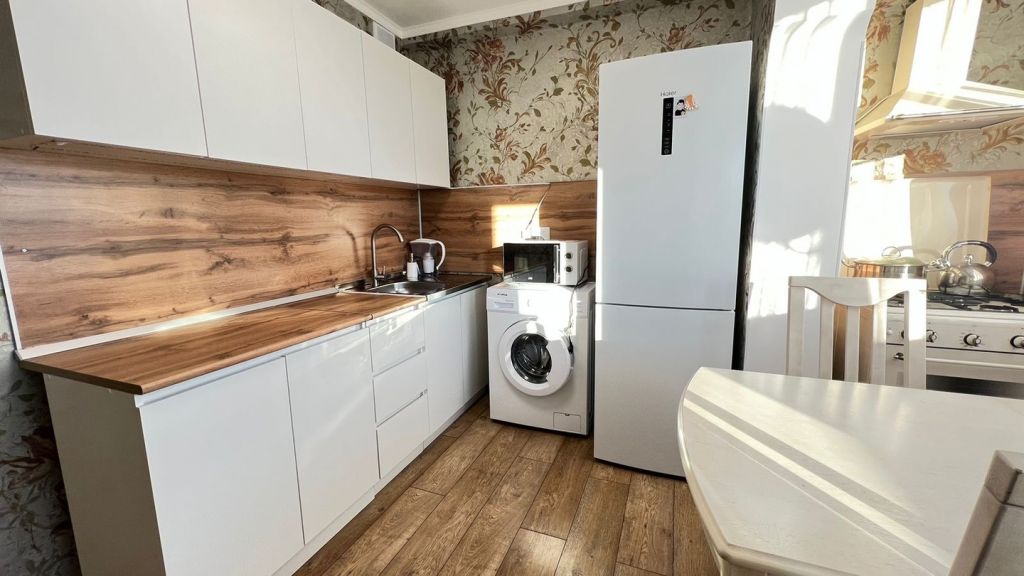 Продажа 4-комнатной квартиры, Пятигорск, Мира ул,  39