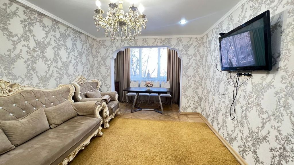 Продажа 4-комнатной квартиры, Пятигорск, Мира ул,  39