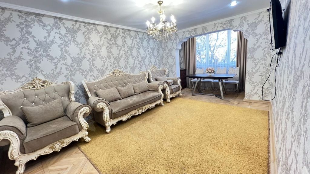 Продажа 4-комнатной квартиры, Пятигорск, Мира ул,  39