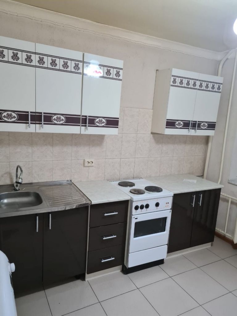 Продажа 2-комнатной квартиры, Пятигорск, Адмиральского ул,  8