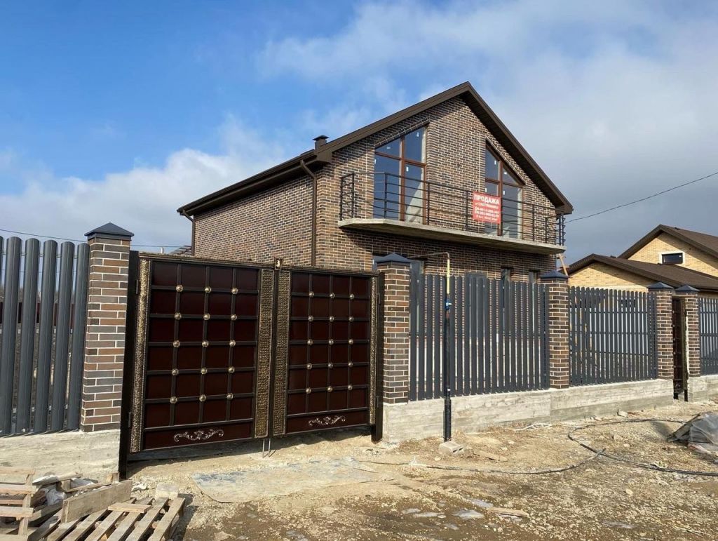 Продажа дома, 170м <sup>2</sup>, 6 сот., Ставропольский, Университетская ул,  60