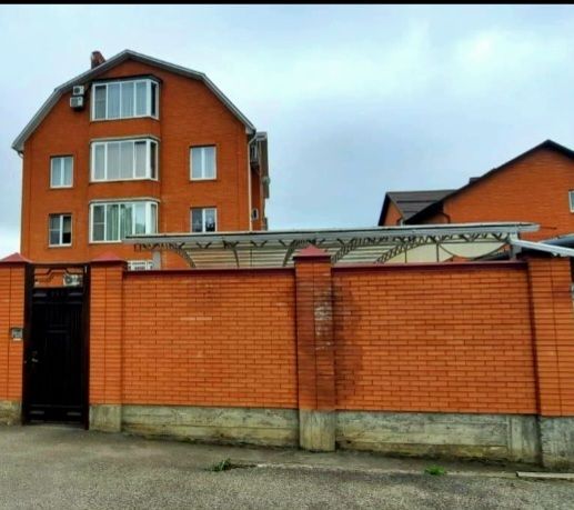 Продажа 2-комнатной квартиры, Пятигорск, Коста Хетагурова ул,  105