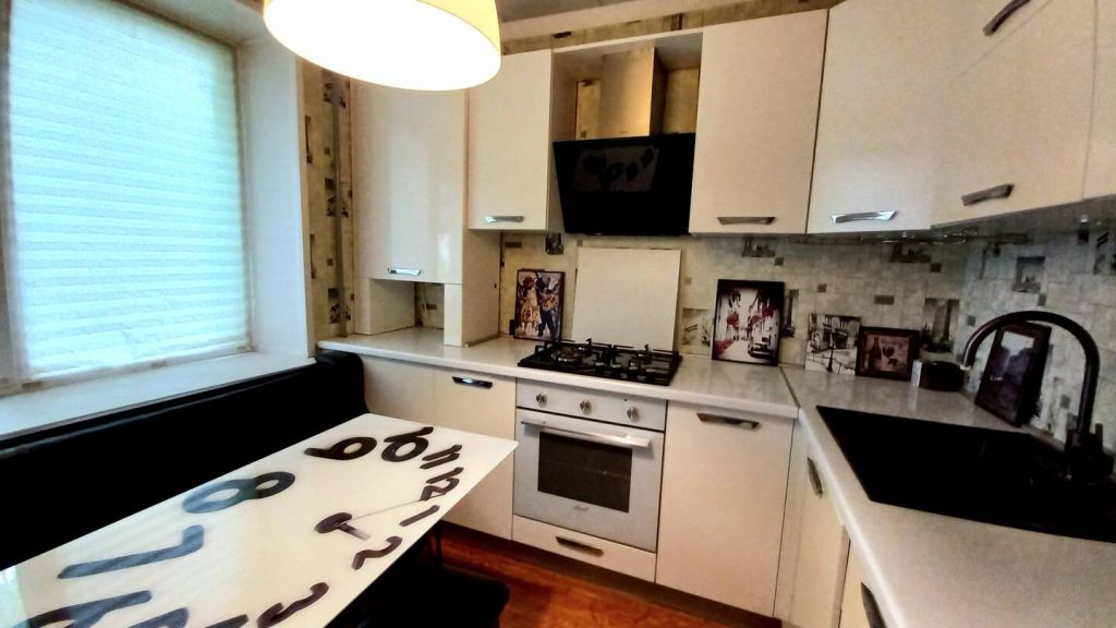 Продажа 1-комнатной квартиры, Минеральные Воды, Анджиевского ул,  140