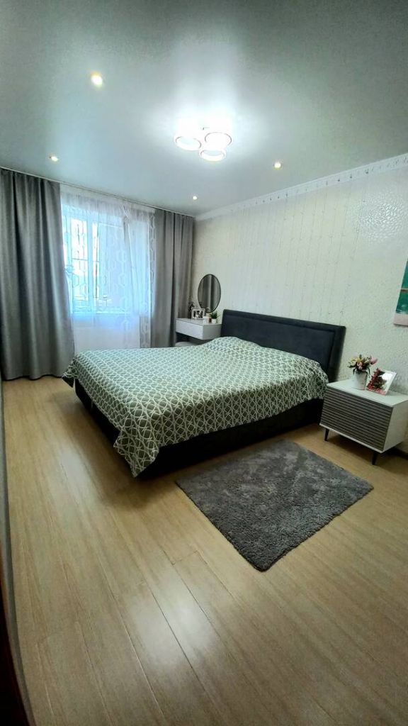 Продажа 3-комнатной квартиры, Минеральные Воды, Анджиевского ул,  136