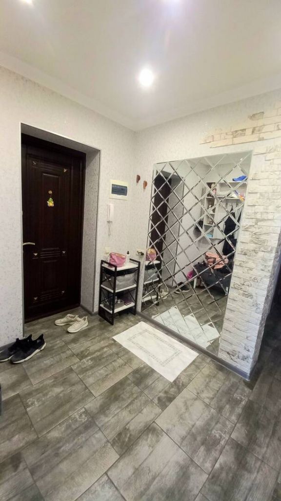 Продажа 3-комнатной квартиры, Минеральные Воды, Анджиевского ул,  136