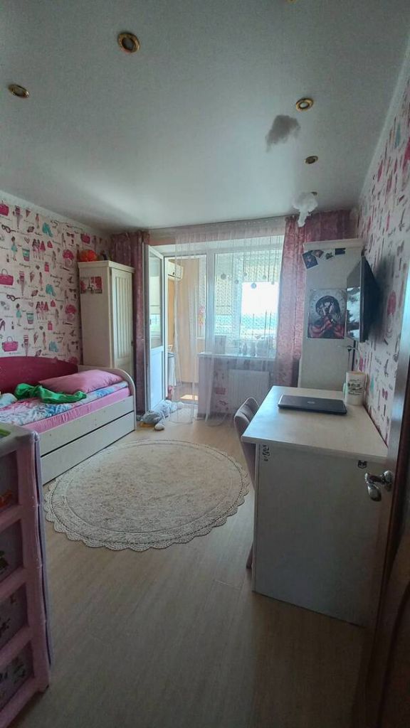 Продажа 3-комнатной квартиры, Минеральные Воды, Анджиевского ул,  136