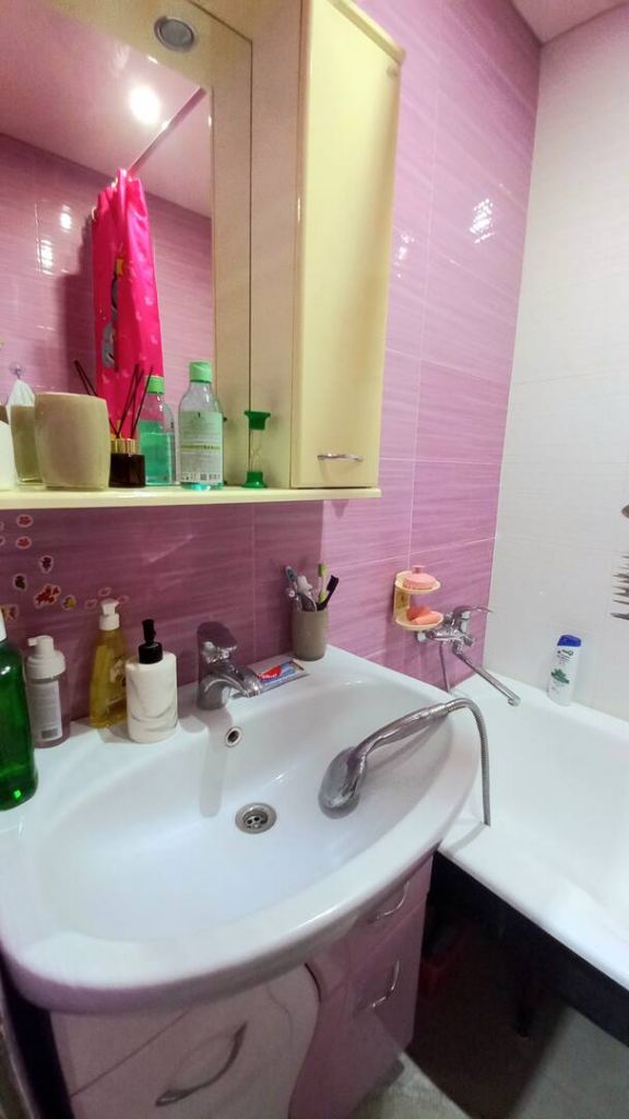 Продажа 3-комнатной квартиры, Минеральные Воды, Анджиевского ул,  136